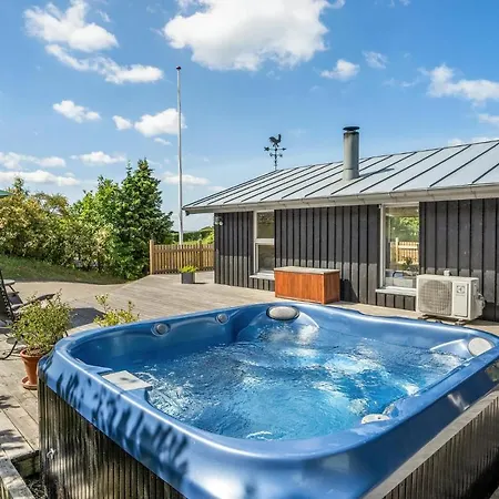2 Bedroom Awesome In *