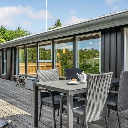 Beautiful In With House Sea View