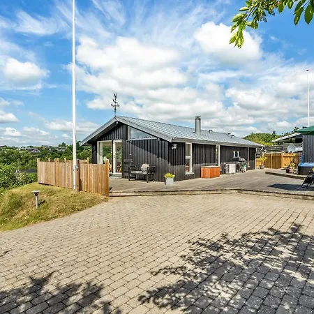 Two-bedroom In Ebeltoft